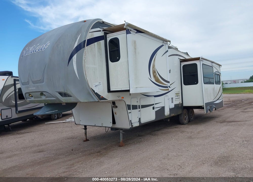 2013 FOREST RIVER WILDCAT 313RE VIN: 4X4FWCG22DV026863