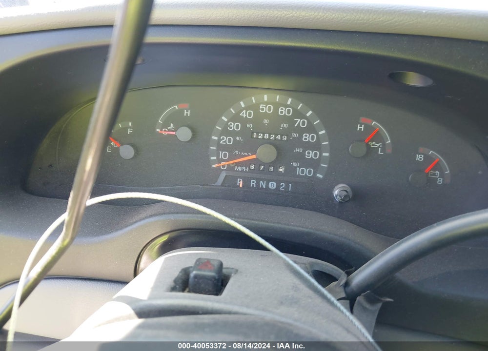 1998 FORD CLUB WAGON XL/XLT VIN: 1FMRE11L0WHA42715