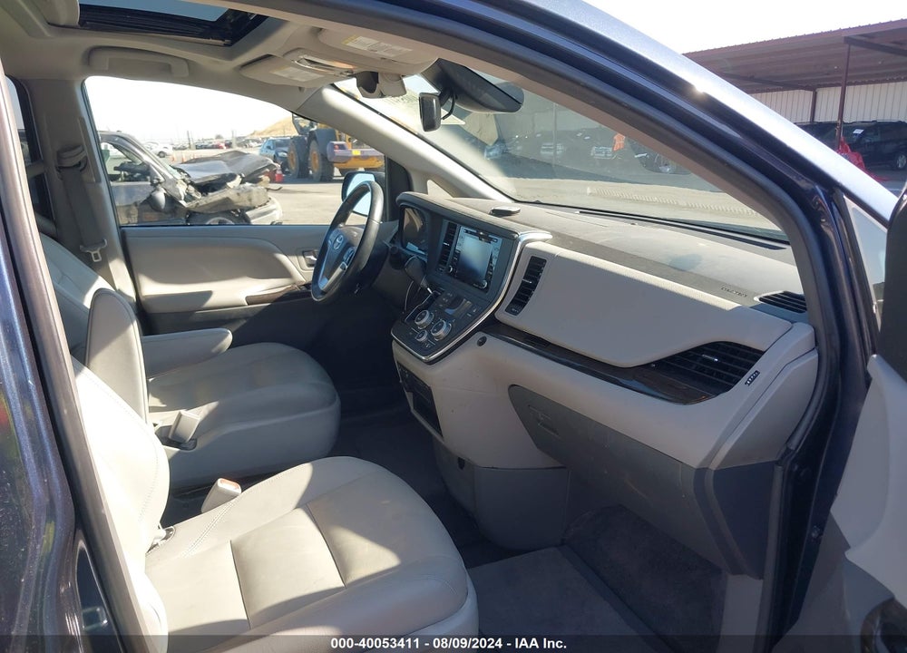 2019 TOYOTA SIENNA XLE 8 PASSENGER VIN: 5TDYZ3DC8KS001508