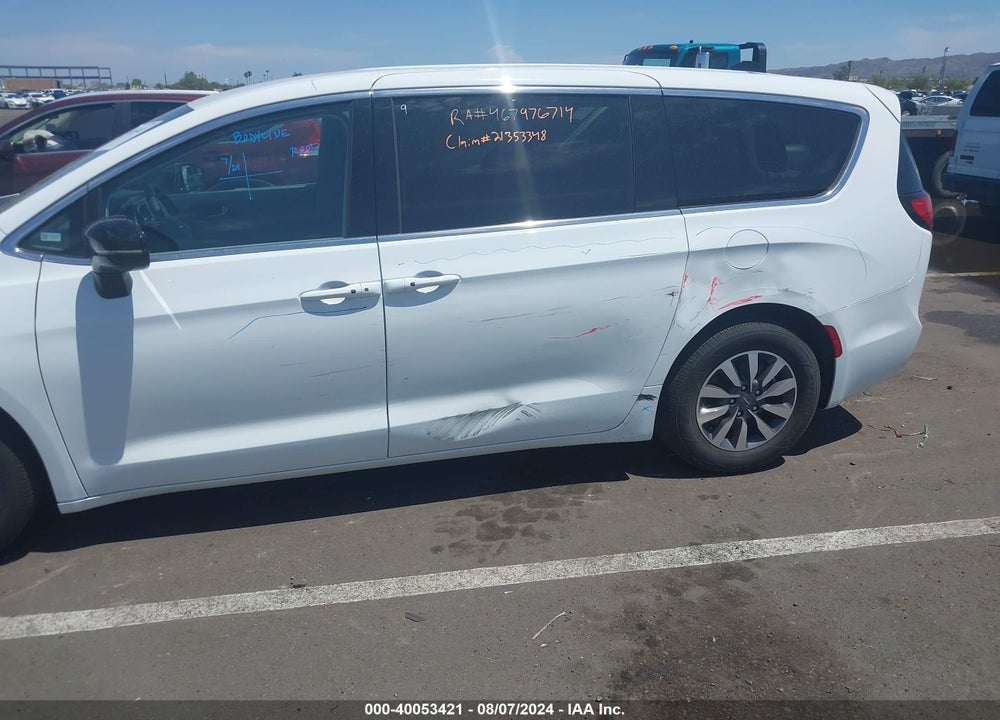 2024 CHRYSLER PACIFICA HYBRID SELECT VIN: 2C4RC1S75RR121947