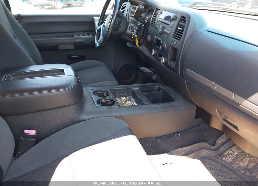2009 CHEVROLET SILVERADO 1500 LT VIN: 1GCEK29079E148094