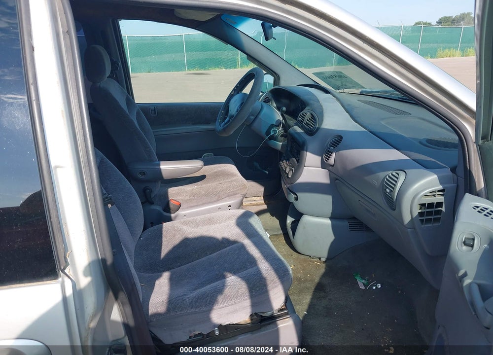 2000 DODGE GRAND CARAVAN SE/SPORT VIN: 2B4GP44G9YR538770