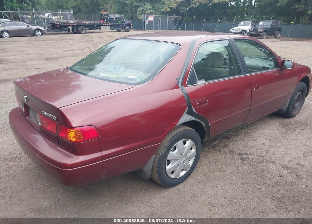2000 TOYOTA CAMRY LE VIN: JT2BG22K0Y0524638