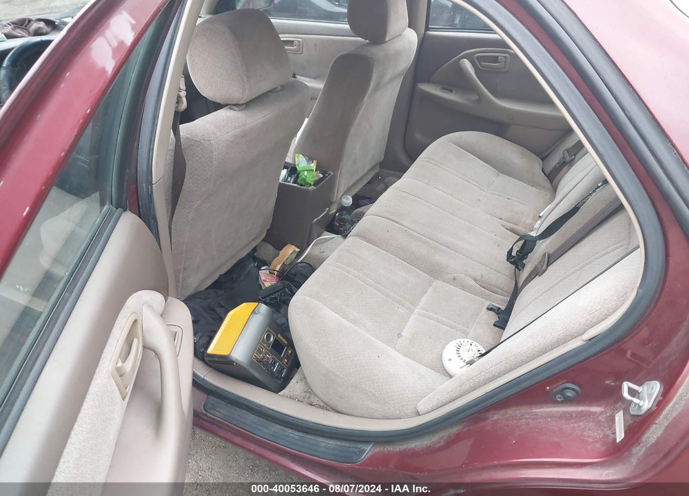 2000 TOYOTA CAMRY LE VIN: JT2BG22K0Y0524638