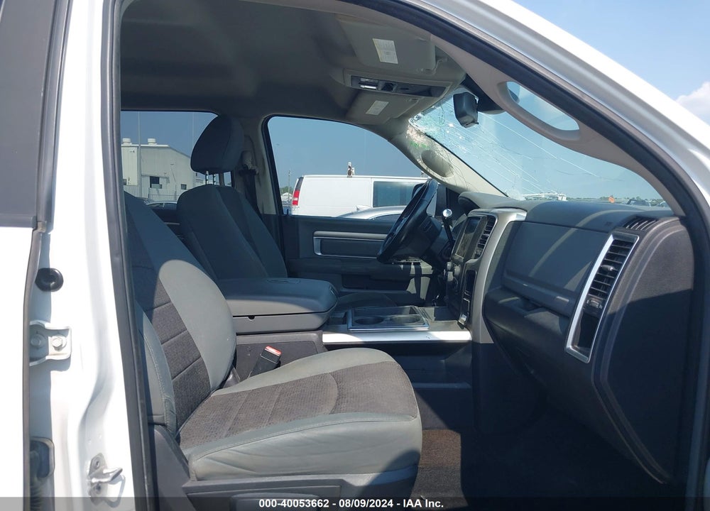 2014 RAM 2500 LONE STAR VIN: 3C6UR5DL4EG195832