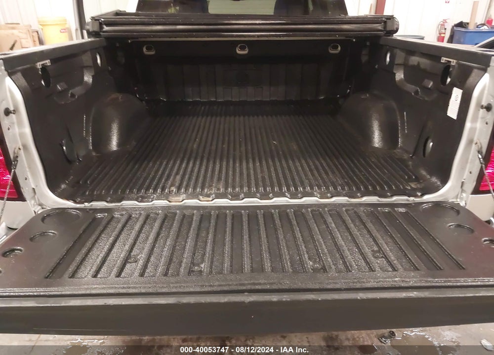 2014 CHEVROLET SILVERADO 1500 1LT VIN: 3GCUKREH8EG410627
