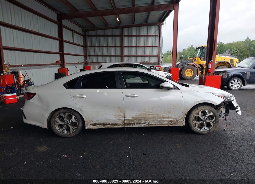 2021 KIA FORTE LXS VIN: 3KPF24AD0ME325869