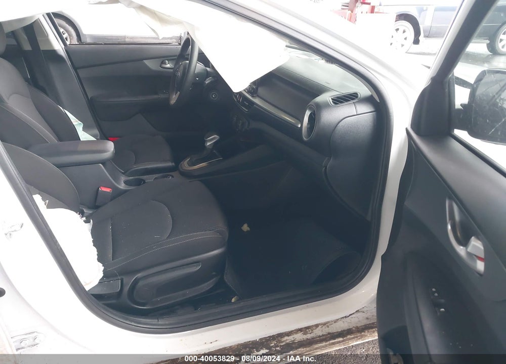 2021 KIA FORTE LXS VIN: 3KPF24AD0ME325869