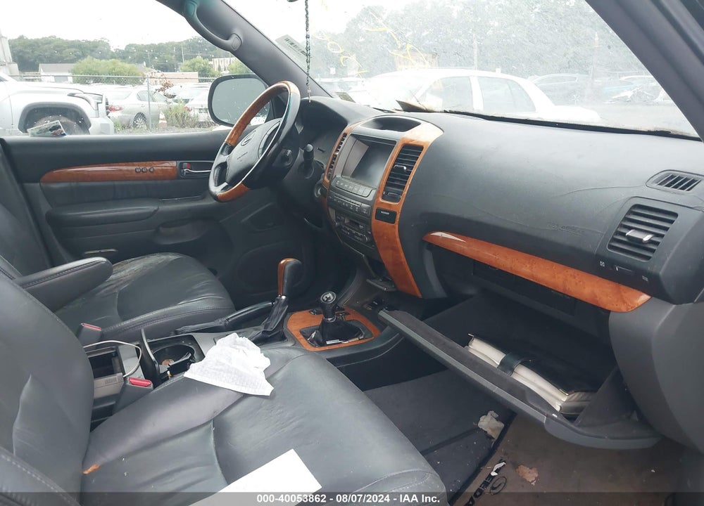 2004 LEXUS GX 470 VIN: JTJBT20X040030286