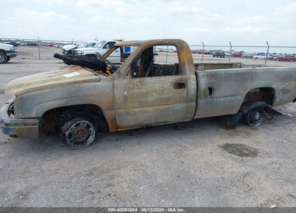 2005 CHEVROLET SILVERADO 2500HD LS VIN: 1GCHK24U85E193935