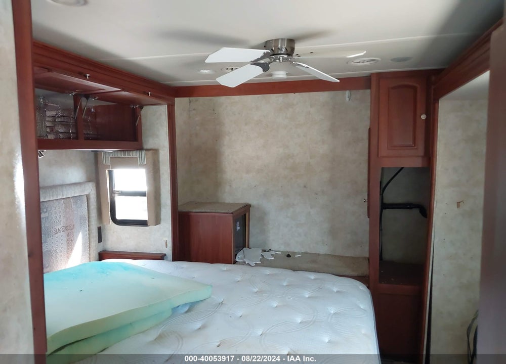 2012 FREIGHTLINER CHASSIS XC VIN: 4UZACJDT3CCBP6645
