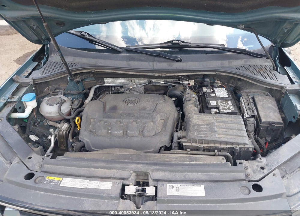 2019 VOLKSWAGEN TIGUAN 2.0T SE/2.0T SEL/2.0T SEL R-LINE/2.0T SEL R-LINE BLACK VIN: 3VV2B7AX3KM160981