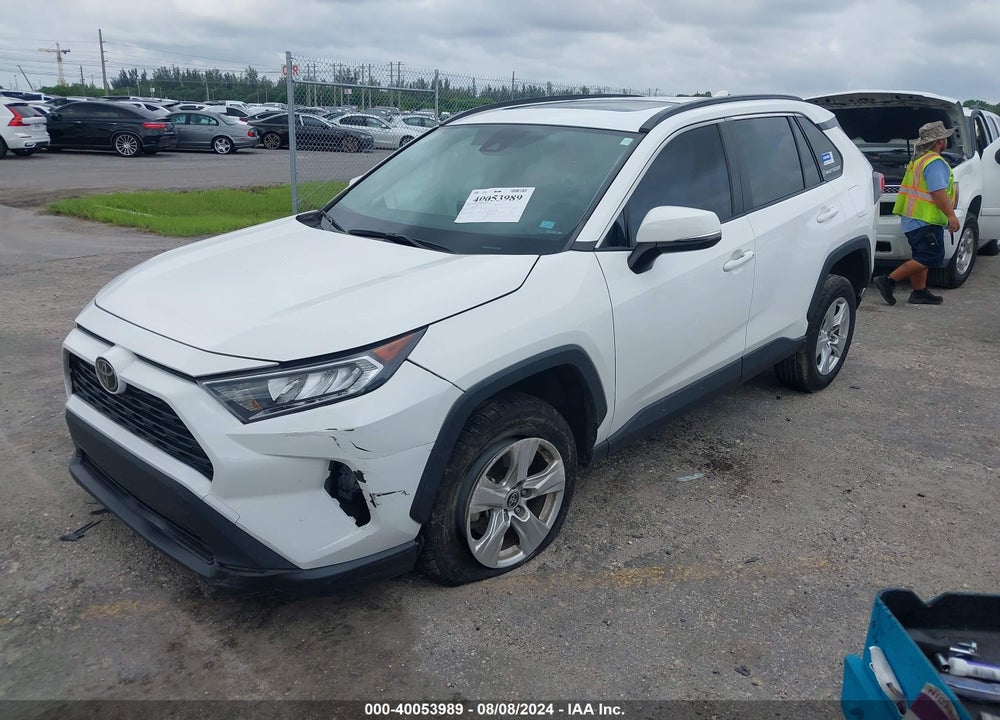 2021 TOYOTA RAV4 XLE/XLE PREMIUM VIN: 2T3W1RFV0MC124092