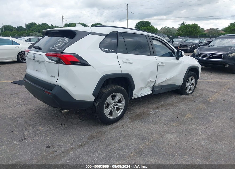 2021 TOYOTA RAV4 XLE/XLE PREMIUM VIN: 2T3W1RFV0MC124092