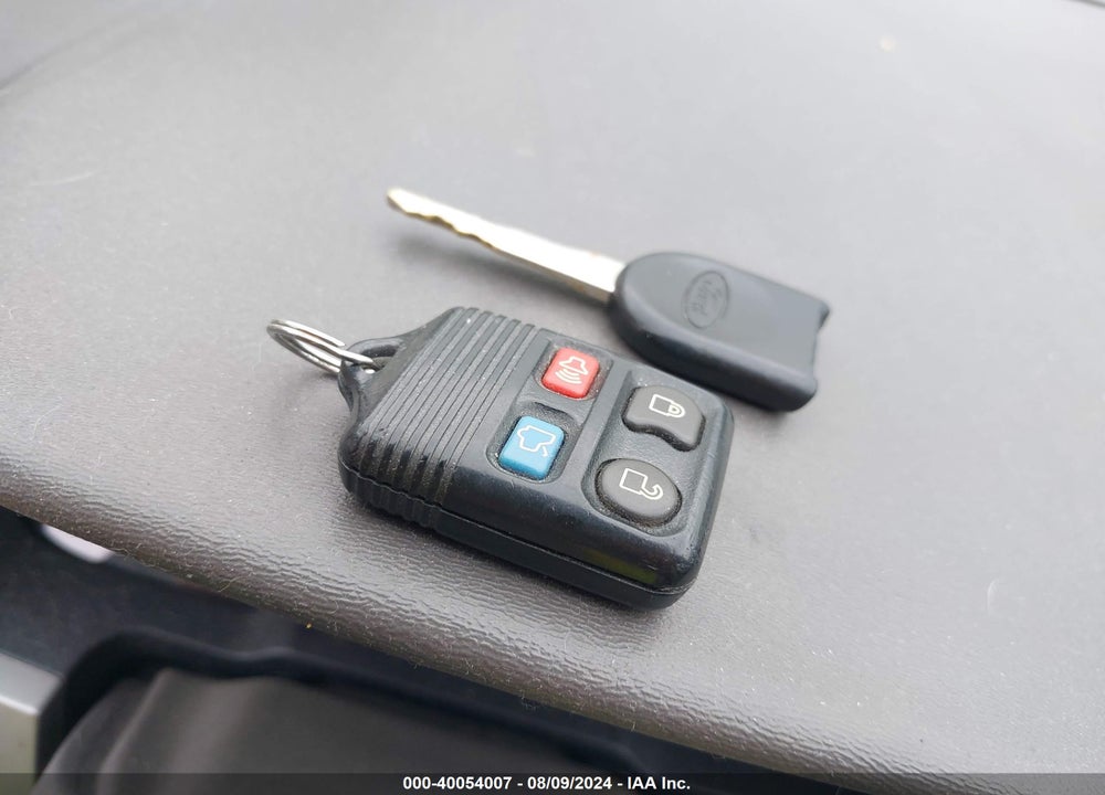2010 FORD FOCUS SEL VIN: 1FAHP3HN0AW160514
