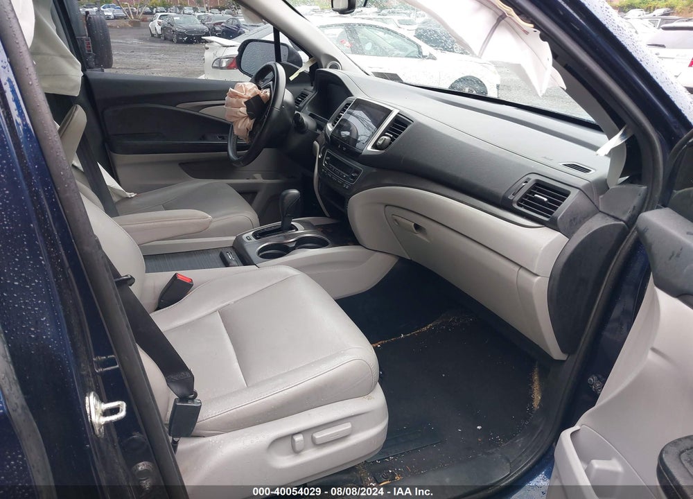 2017 HONDA PILOT EX-L VIN: 5FNYF6H58HB024208