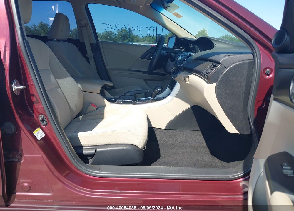 2013 HONDA ACCORD EX VIN: 1HGCR2F70DA228780