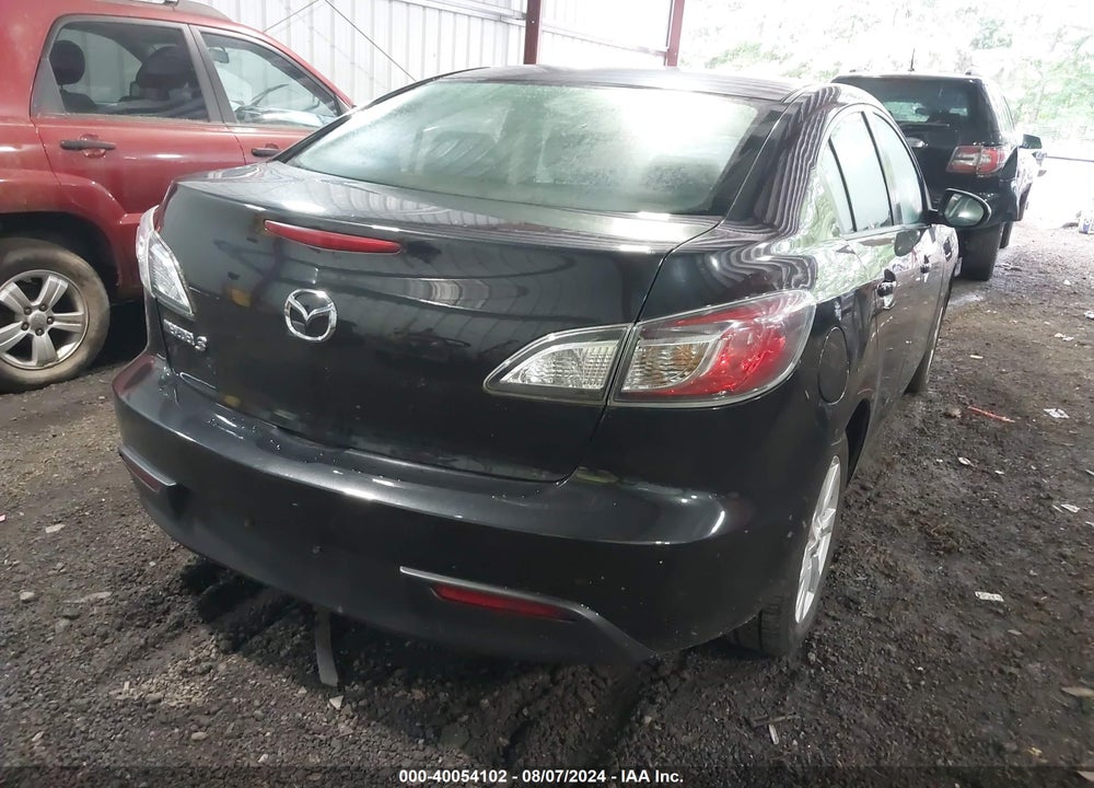 2011 MAZDA 3 I TOURING VIN: JM1BL1VG3B1433773