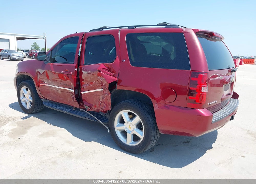 2011 CHEVROLET TAHOE VIN: 1GNSCBE0XBR122102