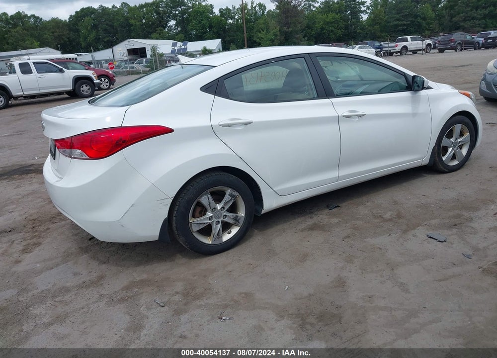 2013 HYUNDAI ELANTRA GLS VIN: 5NPDH4AE9DH390049