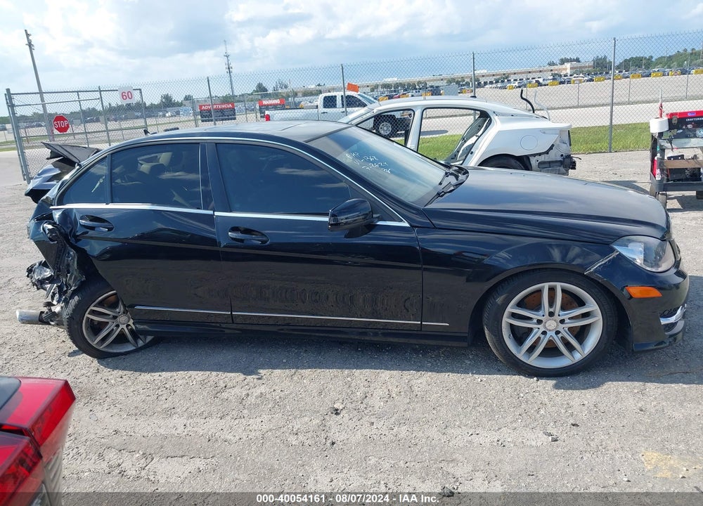 2014 MERCEDES-BENZ C 300 VIN: WDDGF8AB0EA941368