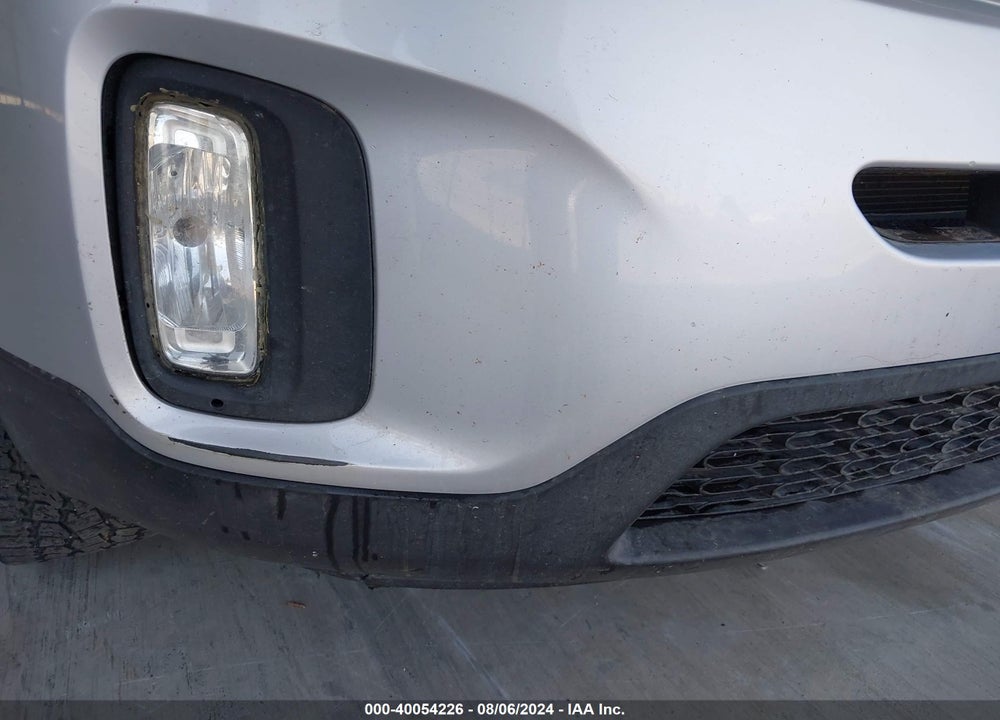 2014 KIA SORENTO LX VIN: 5XYKT4A74EG492424