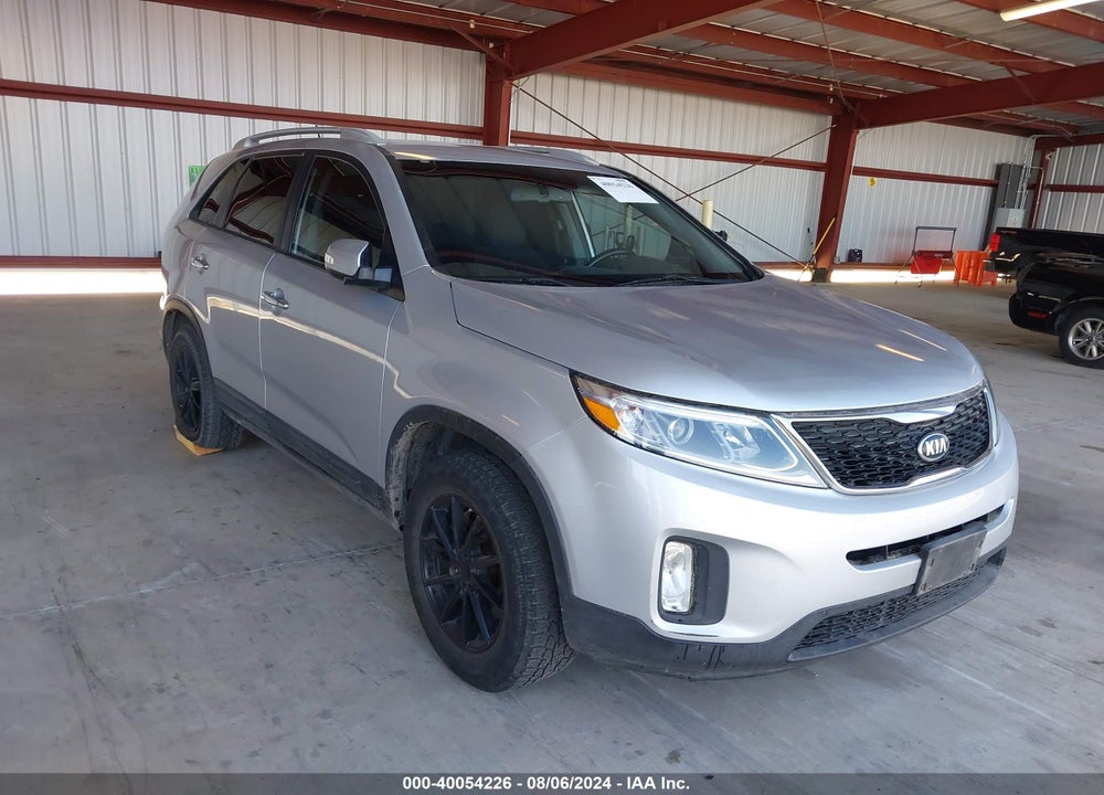 2014 KIA SORENTO LX VIN: 5XYKT4A74EG492424