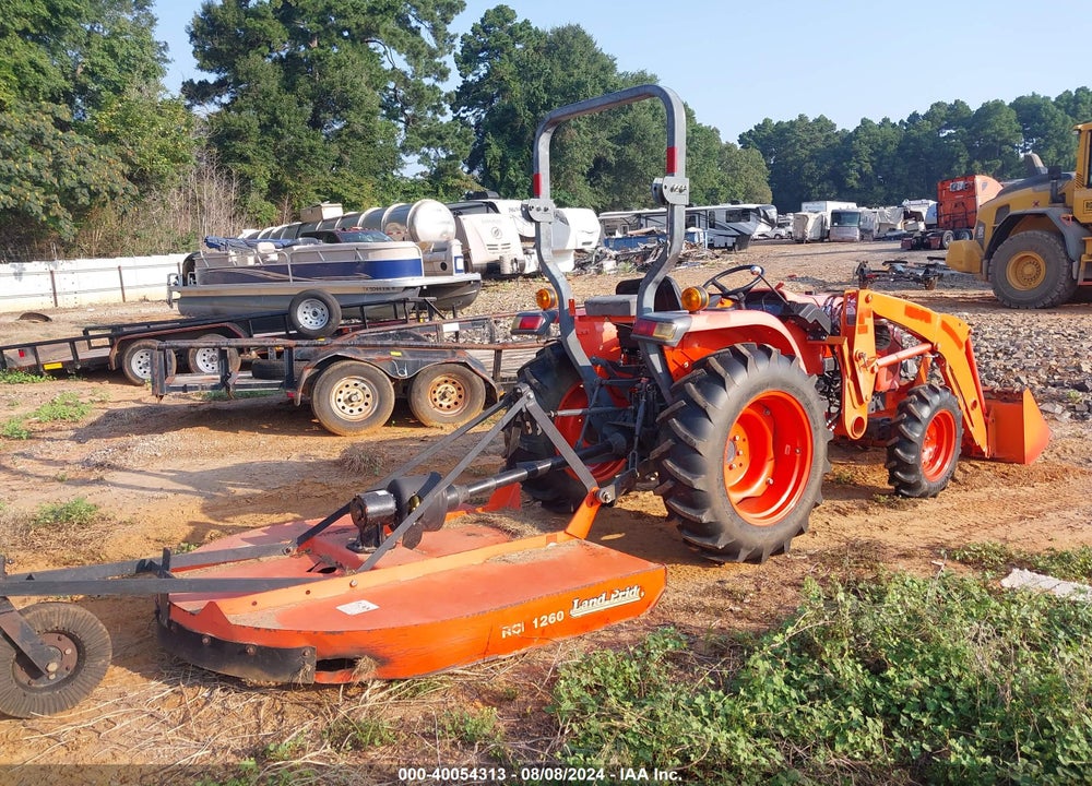 2017 KUBOTA L3200 VIN: 68588