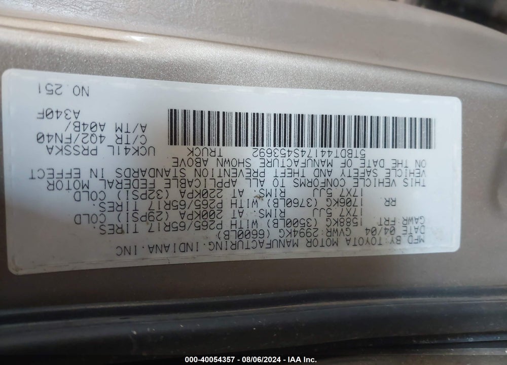 2004 TOYOTA TUNDRA SR5 V8 VIN: 5TBDT44174S453692