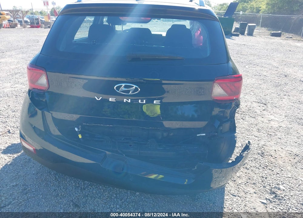 2022 HYUNDAI VENUE SEL VIN: KMHRC8A37NU132089