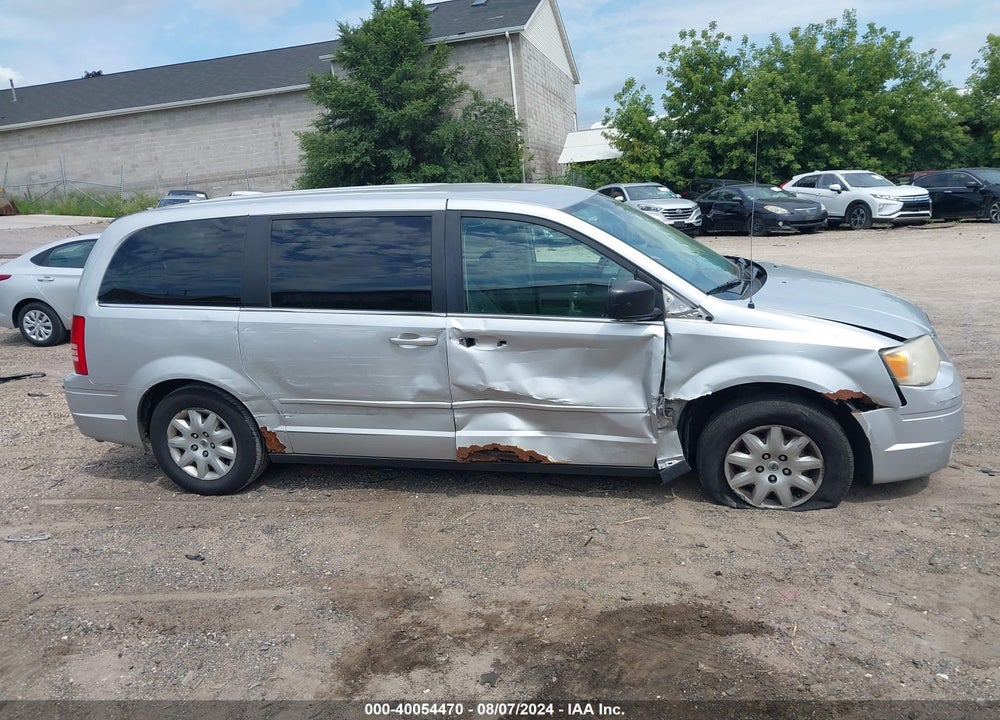 2009 CHRYSLER TOWN & COUNTRY LX VIN: 2A8HR44E39R539598