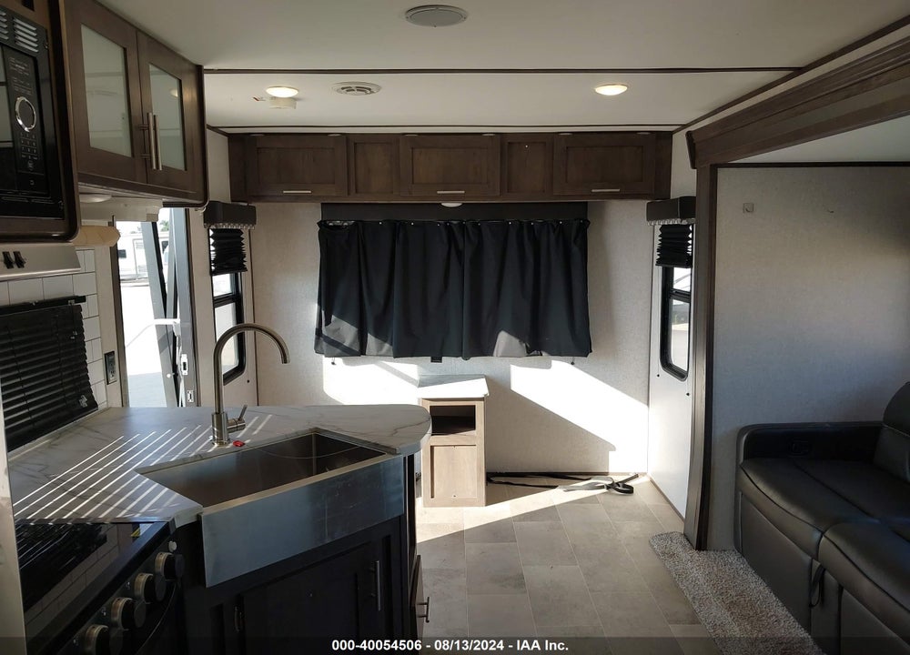 2021 COLEMAN LANTERN 264L VIN: 4YDT26427MH941519
