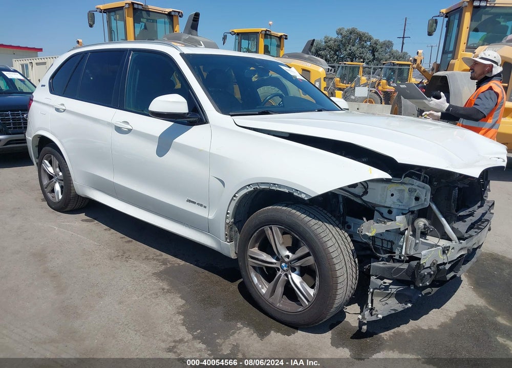 2018 BMW X5 XDR40E VIN: 5UXKT0C50J0W00802