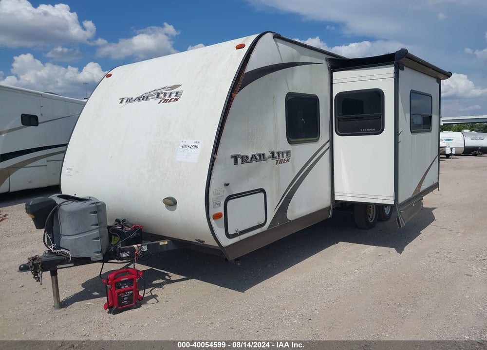 2013 R-VISION TRAIL LITE TREK VIN: 51V151F25DE450352