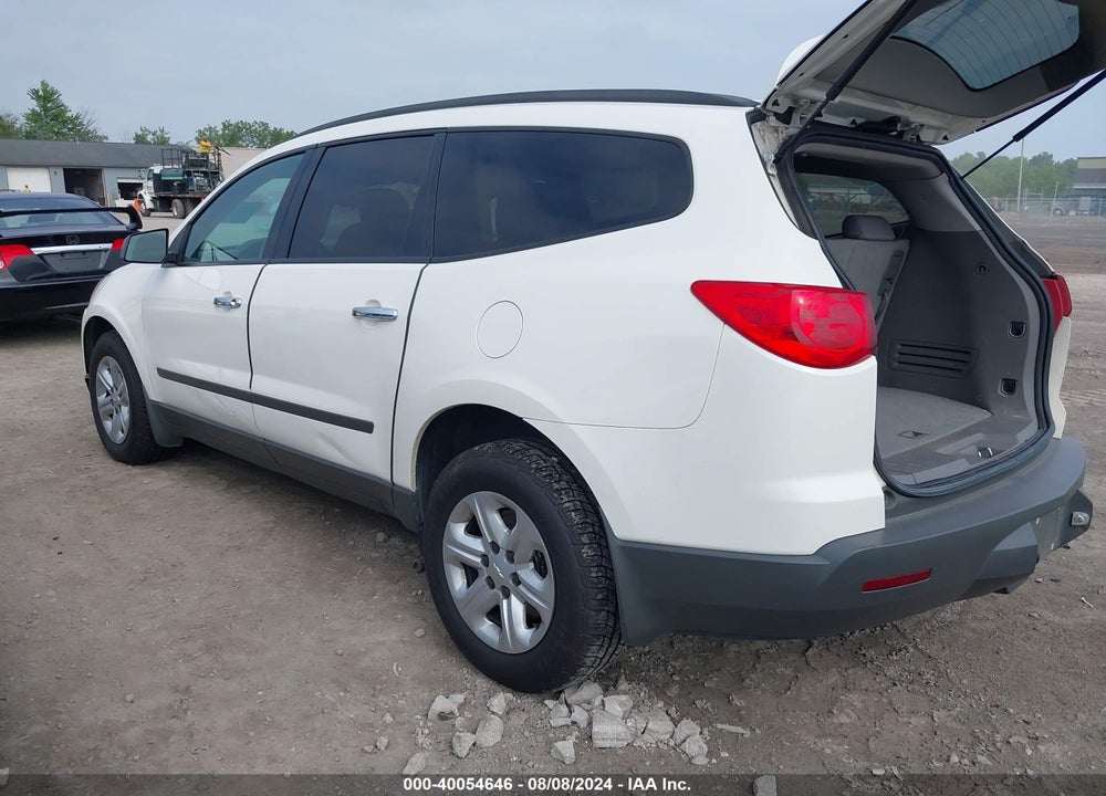 2012 CHEVROLET TRAVERSE LS VIN: 1GNKVFED9CJ227914