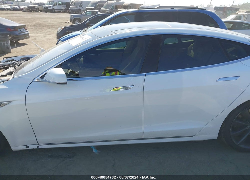 2013 TESLA MODEL S PERFORMANCE VIN: 5YJSA1DPXDFP16270