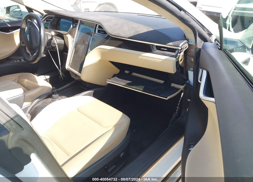 2013 TESLA MODEL S PERFORMANCE VIN: 5YJSA1DPXDFP16270