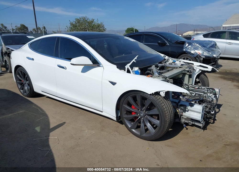 2013 TESLA MODEL S PERFORMANCE VIN: 5YJSA1DPXDFP16270