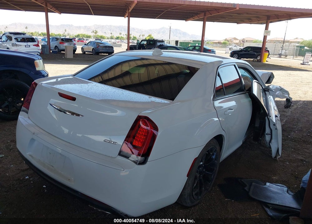 2019 CHRYSLER 300 TOURING VIN: 2C3CCAAG6KH590066