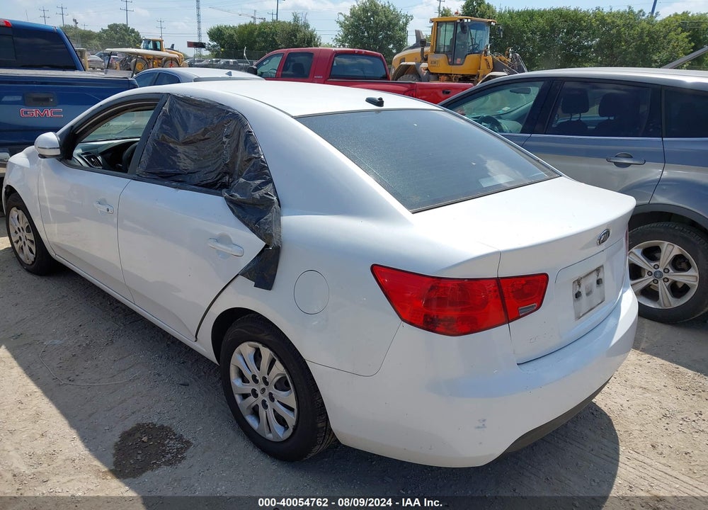 2011 KIA FORTE EX VIN: KNAFU4A26B5359801