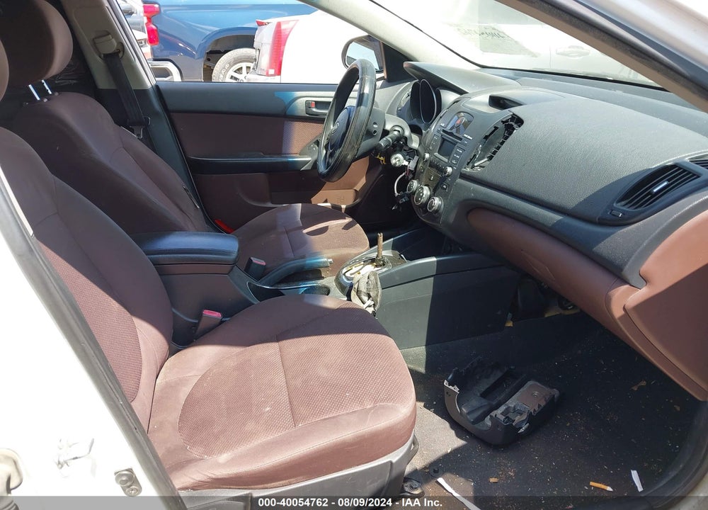 2011 KIA FORTE EX VIN: KNAFU4A26B5359801