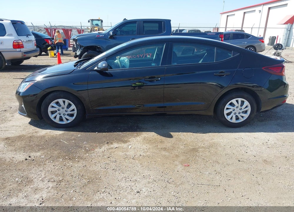 2019 HYUNDAI ELANTRA SE VIN: 5NPD74LFXKH432329