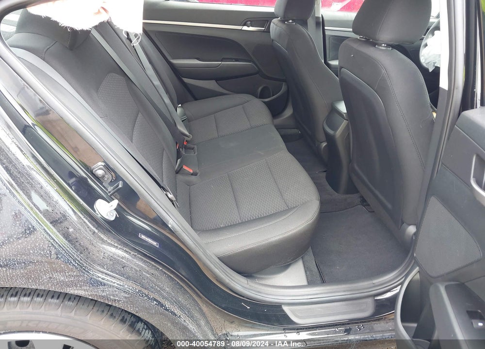 2019 HYUNDAI ELANTRA SE VIN: 5NPD74LFXKH432329