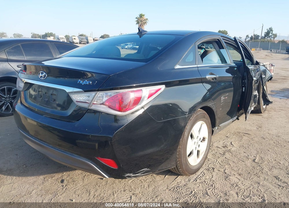 2011 HYUNDAI SONATA HYBRID VIN: KMHEC4A45BA001577