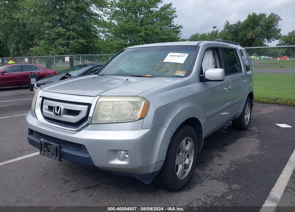 2011 HONDA PILOT EX VIN: 5FNYF3H41BB015654