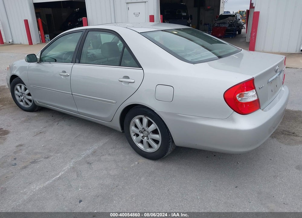 2002 TOYOTA CAMRY XLE V6 VIN: 4T1BF30K32U031177