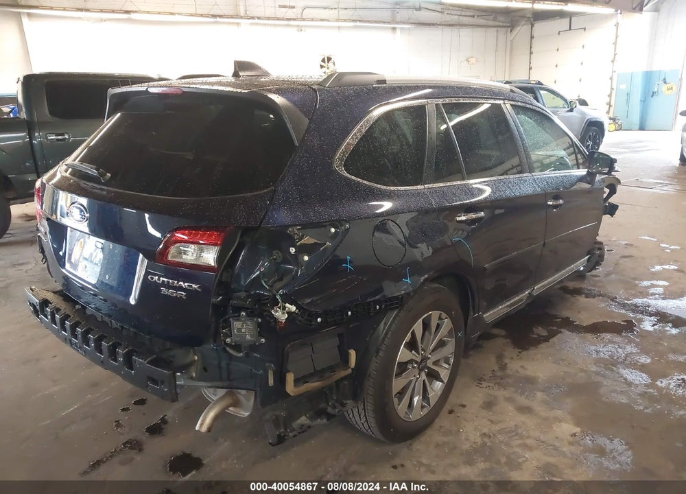 2018 SUBARU OUTBACK 3.6R TOURING VIN: 4S4BSETCXJ3241727