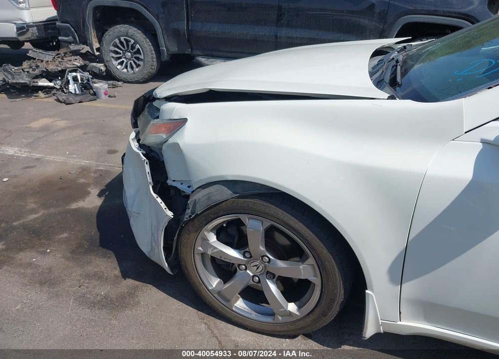 2010 ACURA TL 3.7 VIN: 19UUA9F58AA002825
