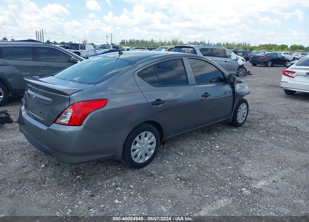 2019 NISSAN VERSA S/S PLUS/SV VIN: 3N1CN7AP1KL815917