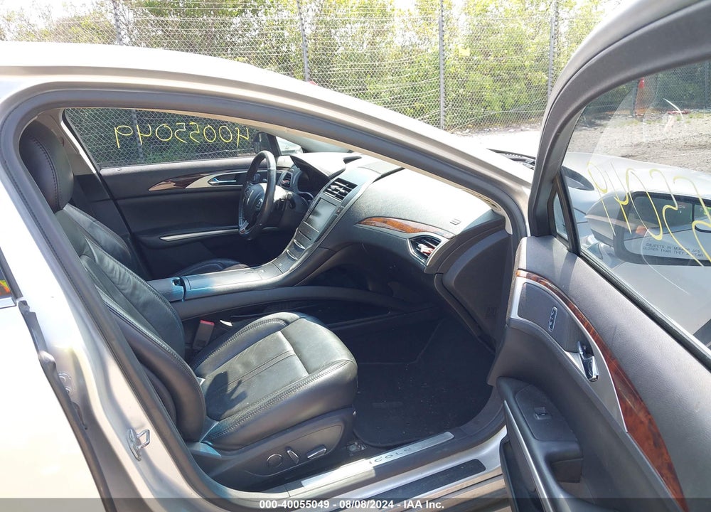 2014 LINCOLN MKZ VIN: 3LN6L2G92ER826840